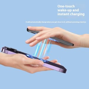 Alternative view of Ultra-thin Magnetic Power Bank Mini Portable Ultra-thin Power Bank